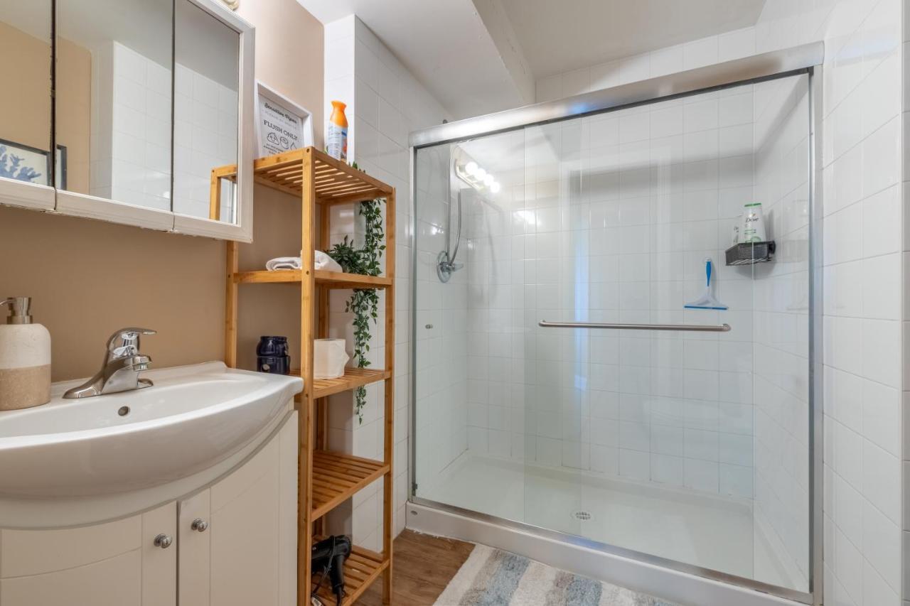 Two Bedroom With Amazing Ocean View Северный Ванкувер Экстерьер фото